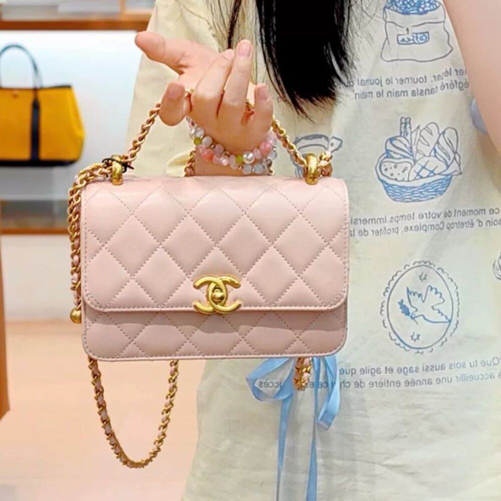 Chanel Women Pre-Loved Bag Very Good Condition